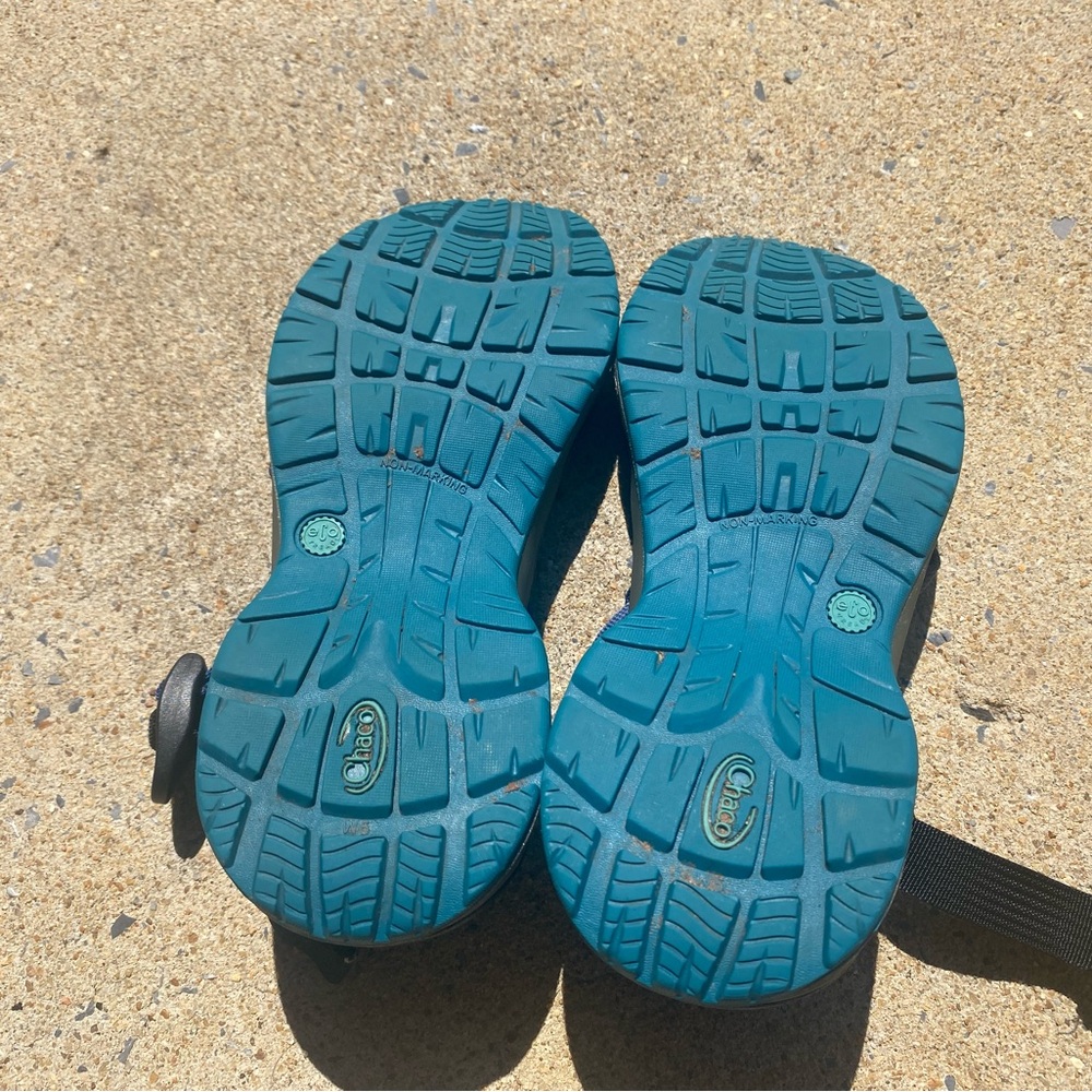 Lot of 2 Chaco Choco’s Sandals one Blue and one Orange - Picture 9 of 11